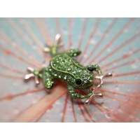 Broszka Szmaragdowa Żabka z Kryształami