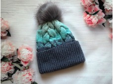 Turkusowy Gradient z Pomponem